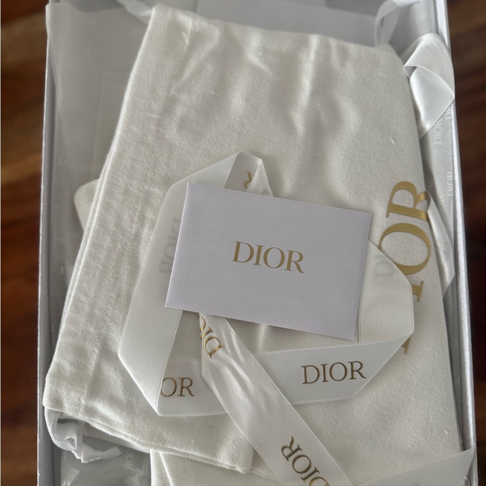 Dior Women's Elegant White Slingback Heels - Picture 10 of 14